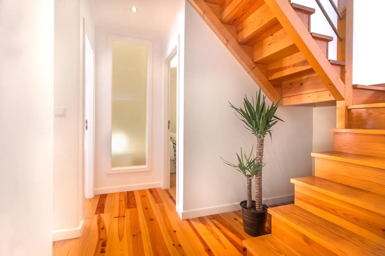 Апартаменты Alfama Lovely Duplex Лиссабон 0*,  Португалия